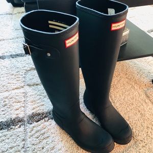 Hunter Tall Boots - Matte Black Size 8